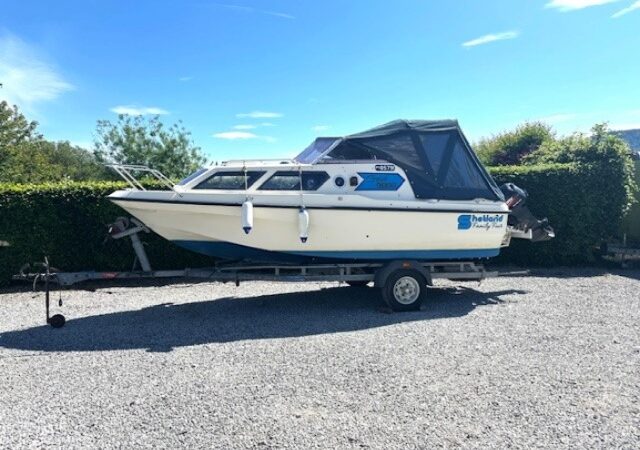 Shetland Family Four & Trailer
