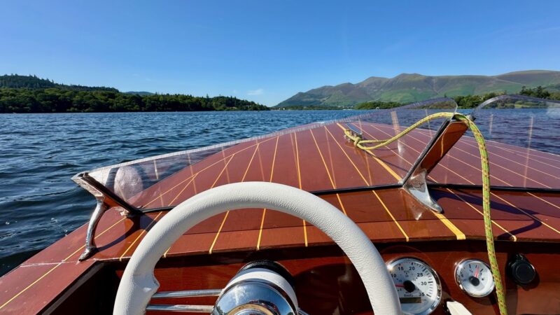 bella chris-craft cockpit