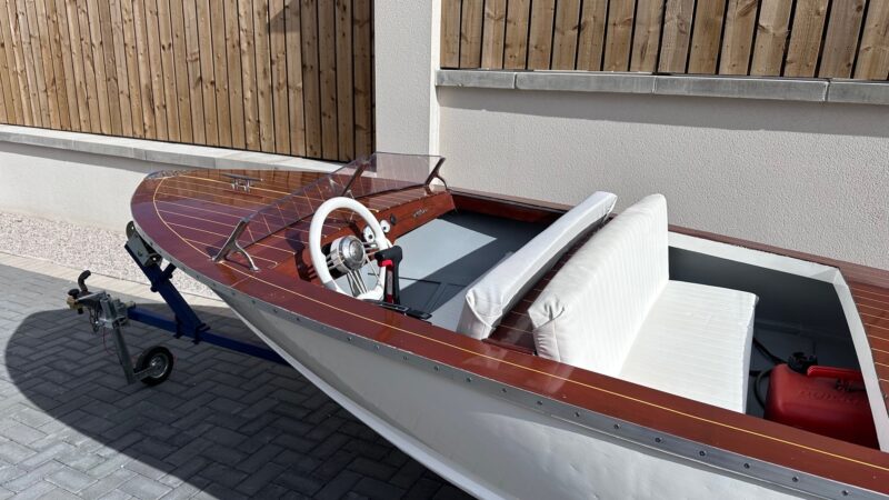 bella chris-craft port